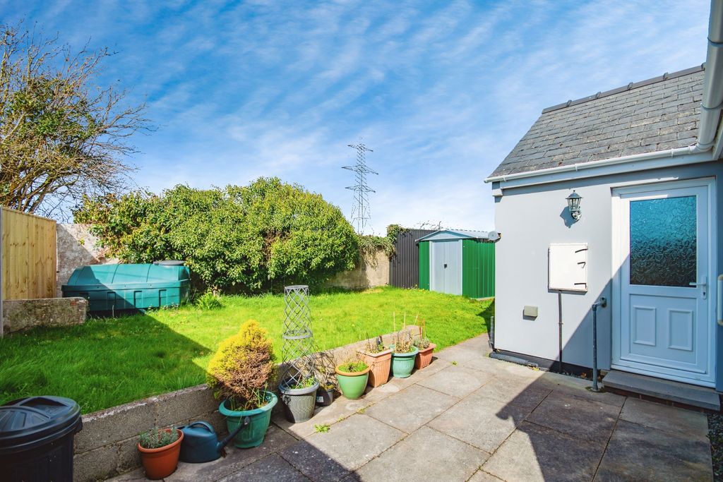 Property photo 3 of 15