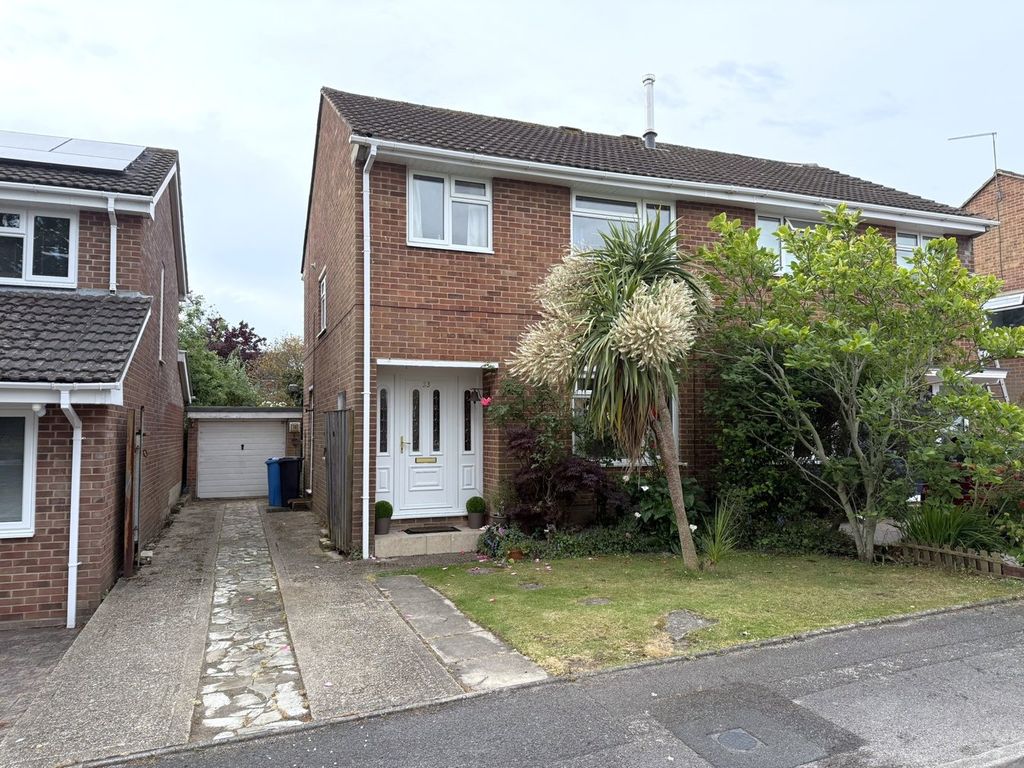 Property photo 1 of 25