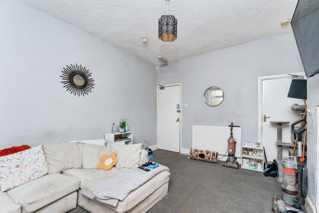 Property photo 3 of 16 Picture No. 08