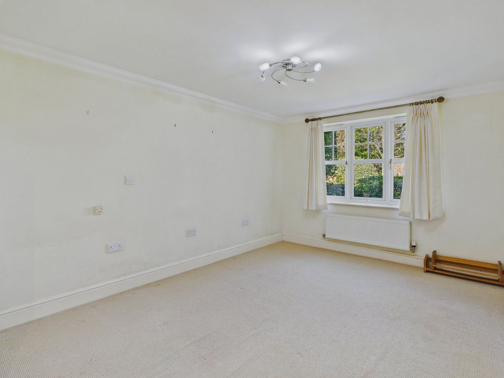 Additional image 14 of 2 bed flat for saleLedborough Lane, Beaconsfield HP9