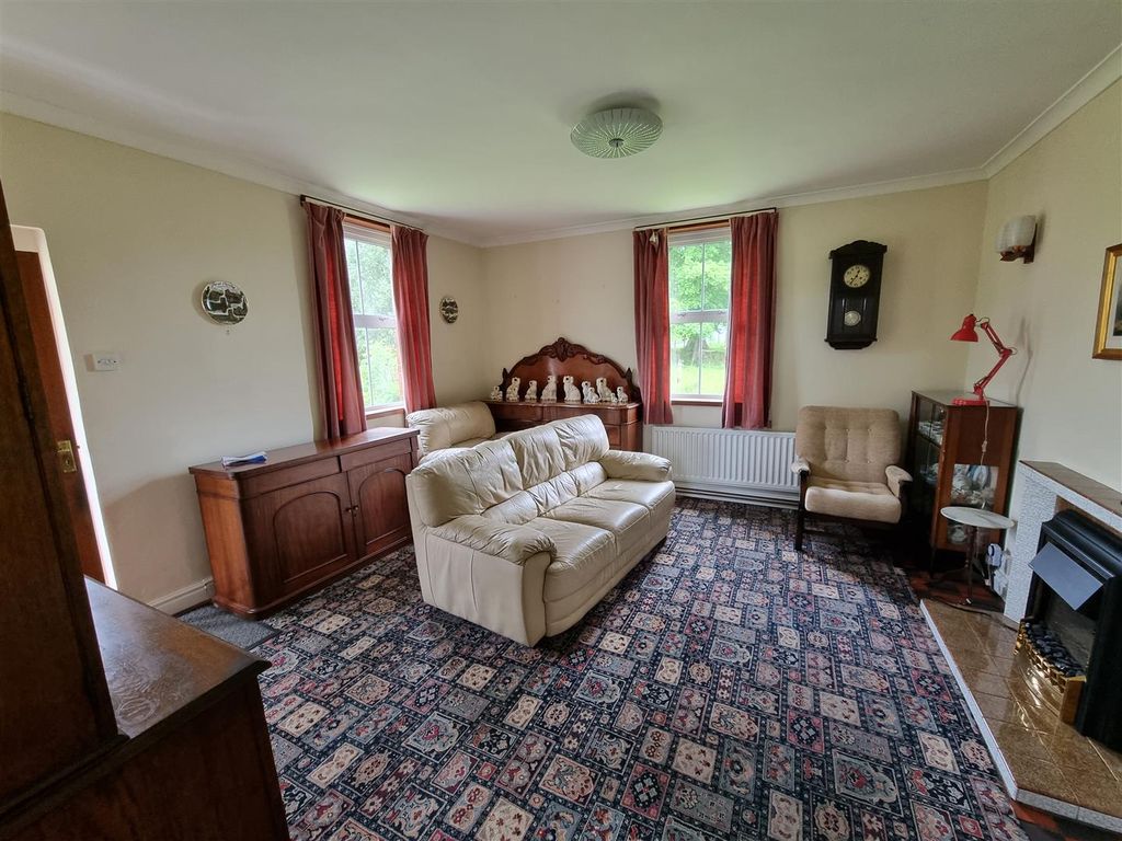 Property photo 2 of 14 Living Room