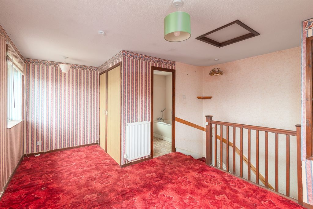 Property photo 3 of 11 Bedroom
