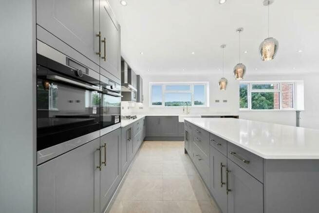 Property photo 3 of 13 Kitchen