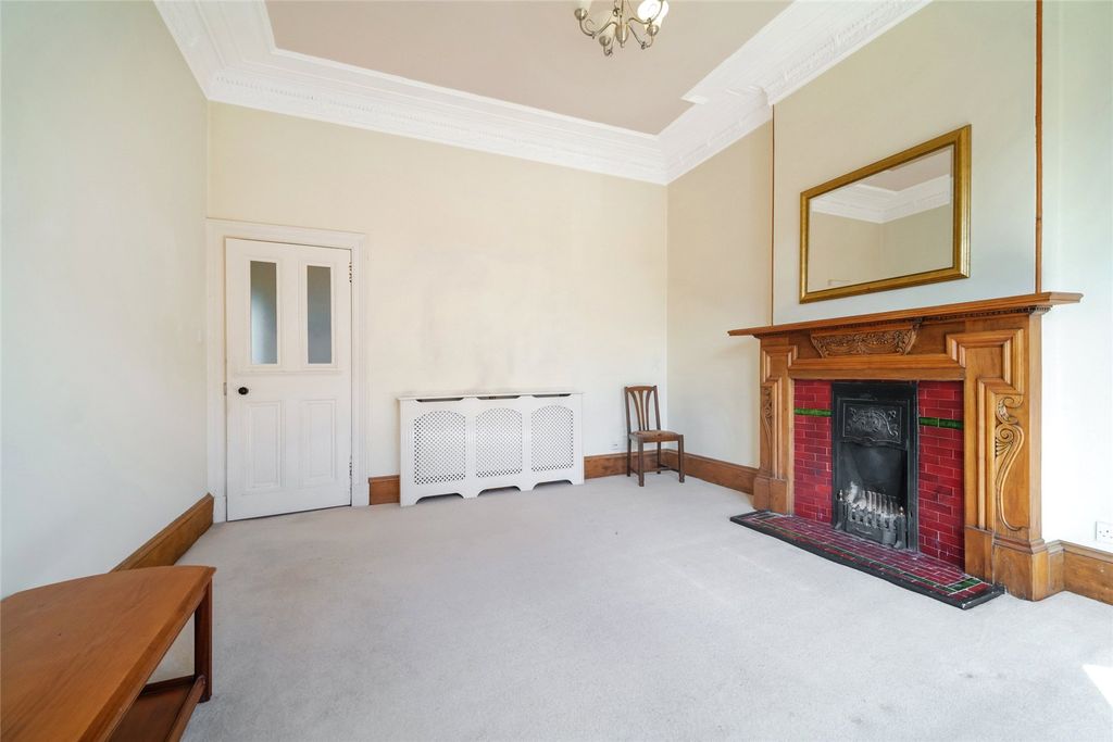 Property photo 3 of 14 Living Room