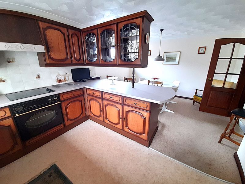 Property photo 2 of 16 Kitchen/Diner