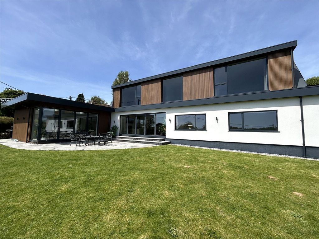 Property photo 1 of 31 Picture No. 64