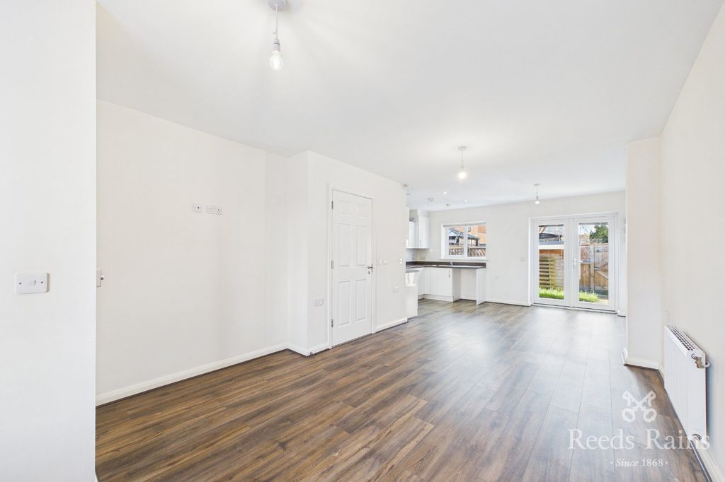 Property photo 3 of 11 Picture No. 04