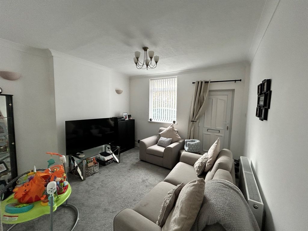 Property photo 2 of 11
