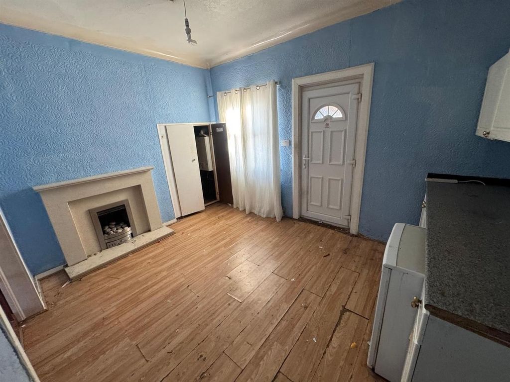 Property photo 2 of 7 Dining.Jpg