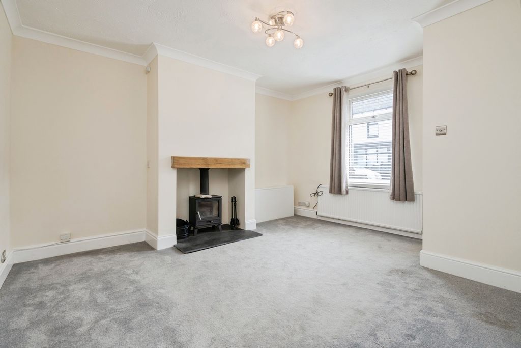 Property photo 3 of 20 Pbox-Img.Jpg