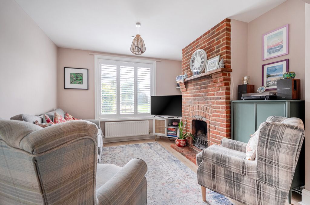 Property photo 3 of 19 1435742-28-69cd10...