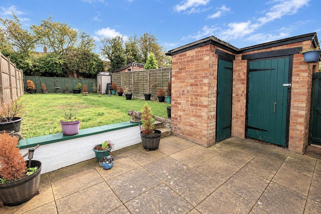 Property photo 2 of 16 Rear Garden