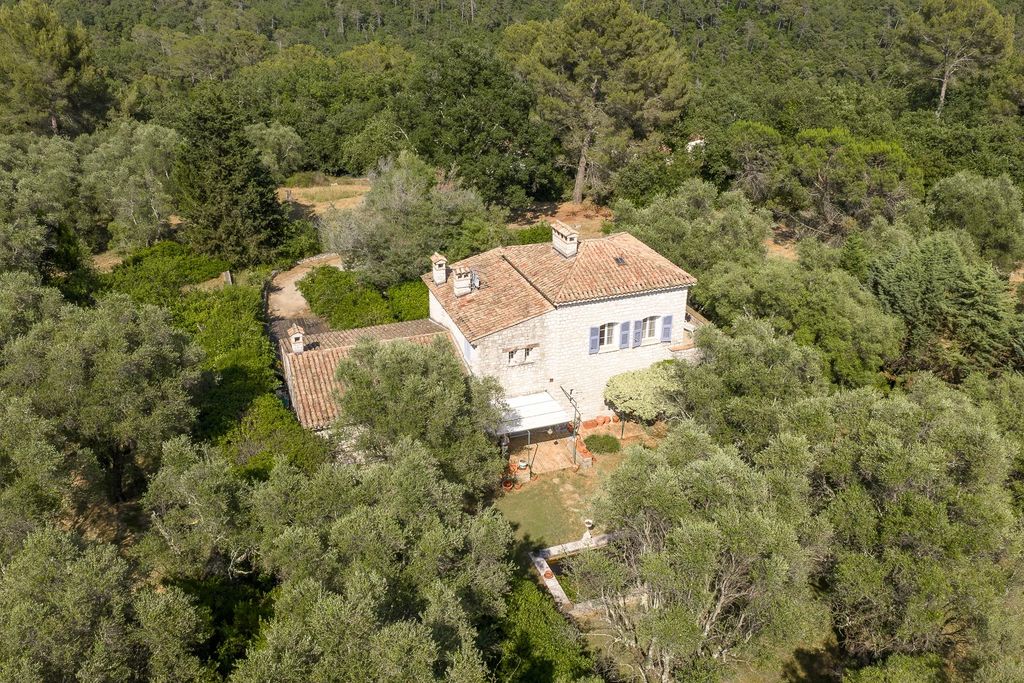 Property photo 2 of 9