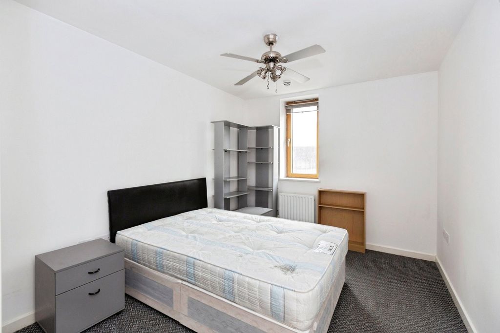 Property photo 3 of 15 Photo