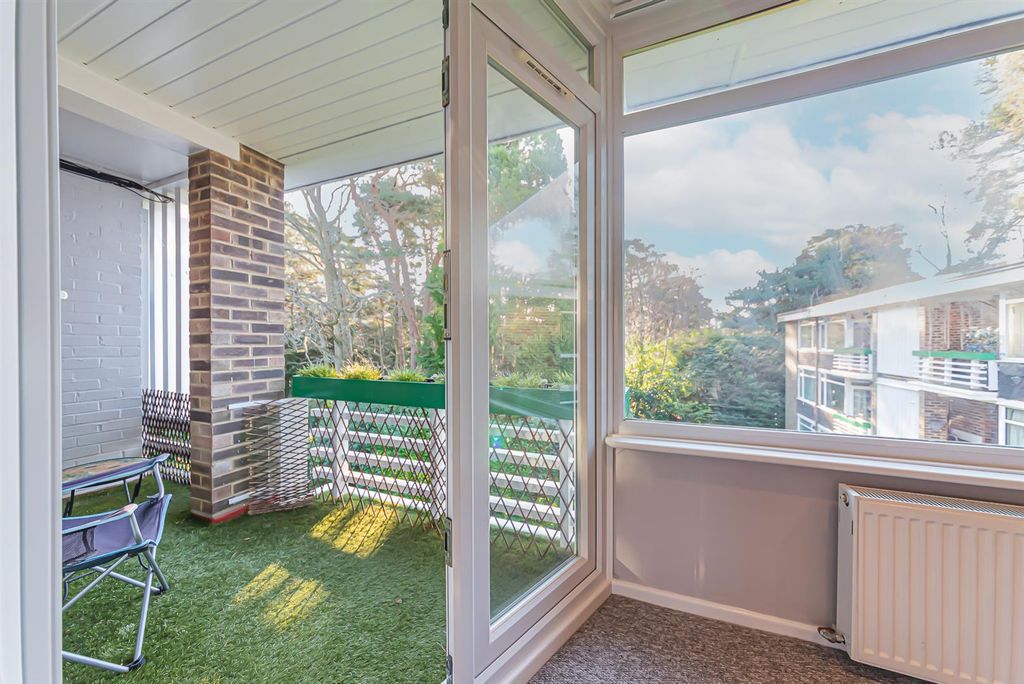 Property photo 2 of 23 6 Birch Court (16).Jpg