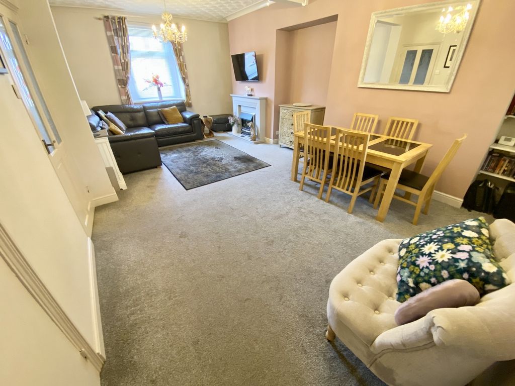 Property photo 2 of 17 Lounge-Dining Room