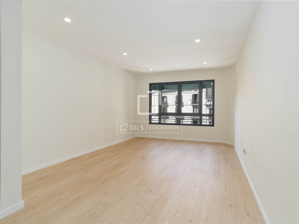 Property photo 3 of 40
