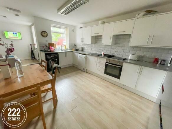 Property photo 3 of 6 51893_33844524_Img_04_0000_Max_656x437.Jpeg