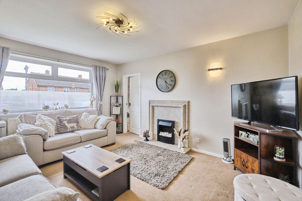 Property photo 2 of 21 Pbox-Img.Jpg