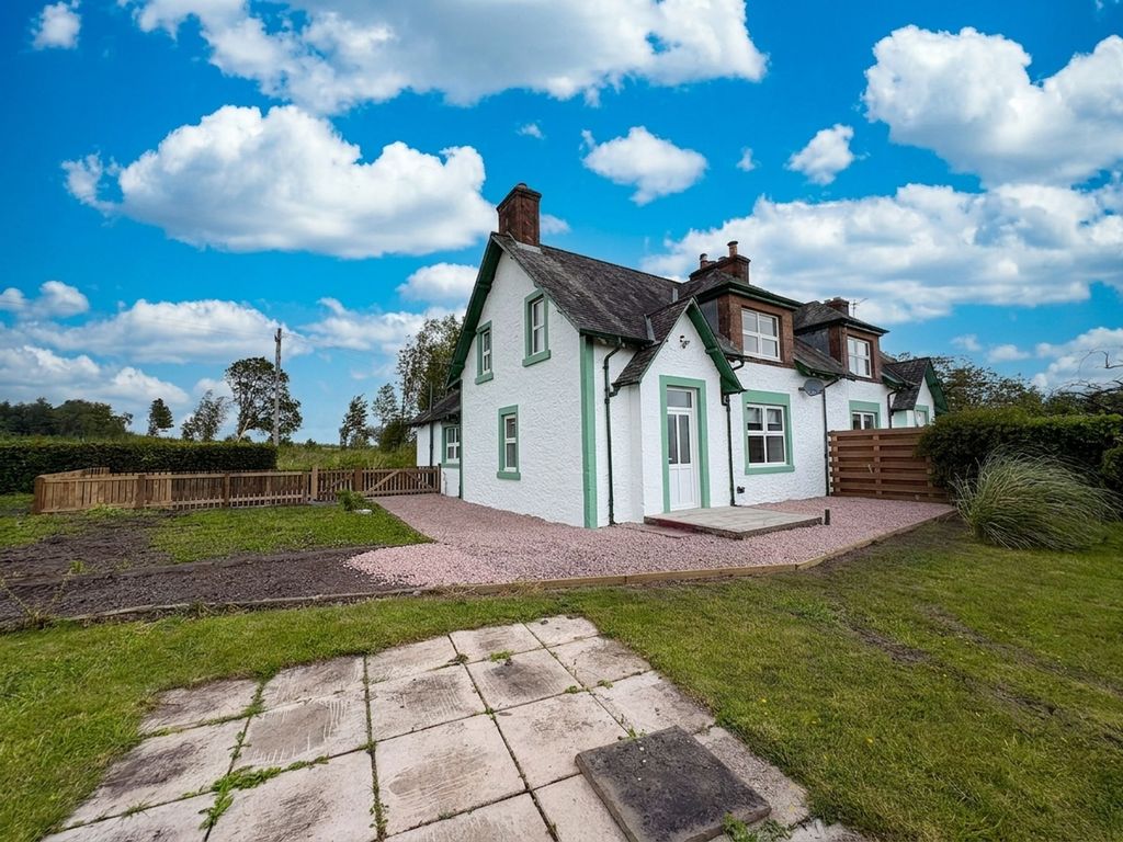 Property photo 1 of 25 External