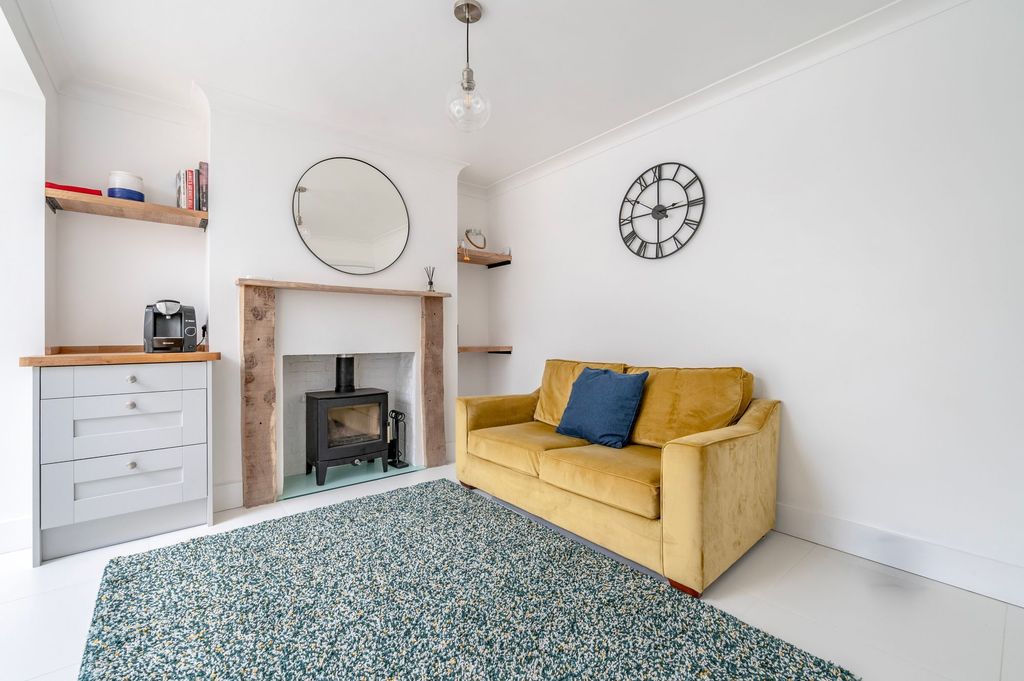 Property photo 3 of 22