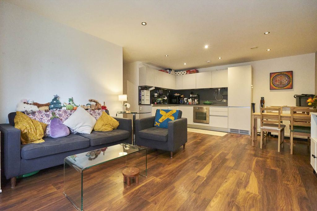 Property photo 2 of 13