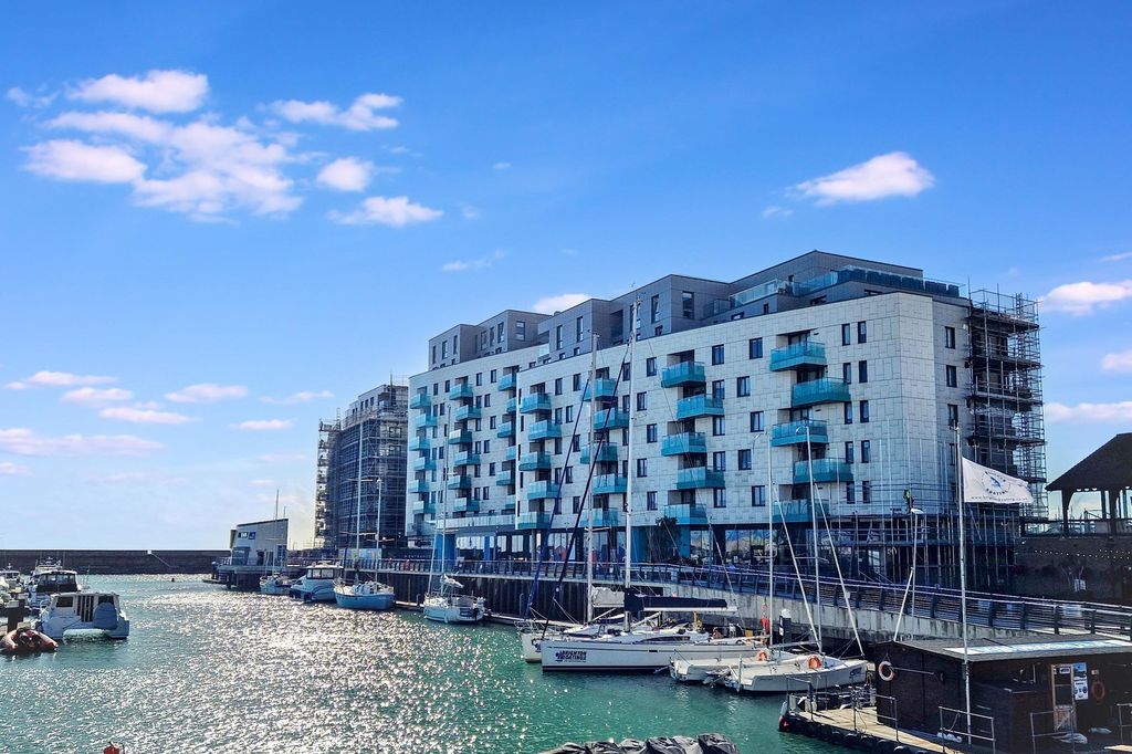 Property photo 2 of 2 99 Sirius 6 The Boardwalk, Brighton Marina, Brighton Bn2 5Zd