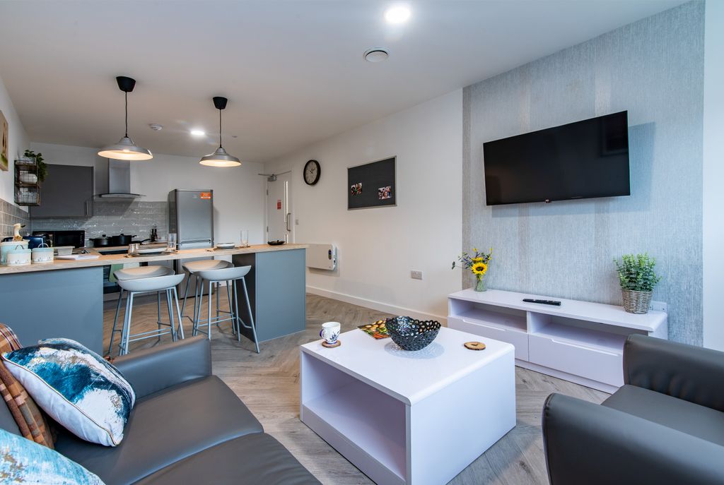 Property photo 3 of 29 Broadgate-22