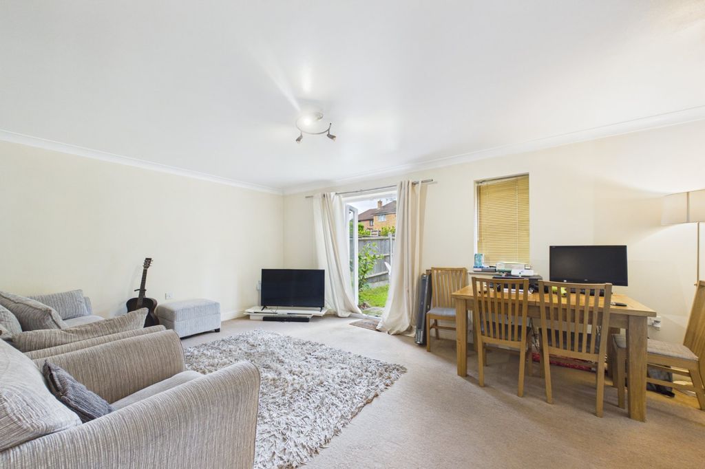 Property photo 2 of 8 Picture No. 03