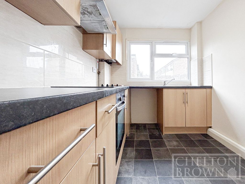 Property photo 3 of 39 Kitchen