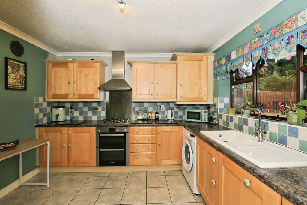 Property photo 3 of 20 Img_0915