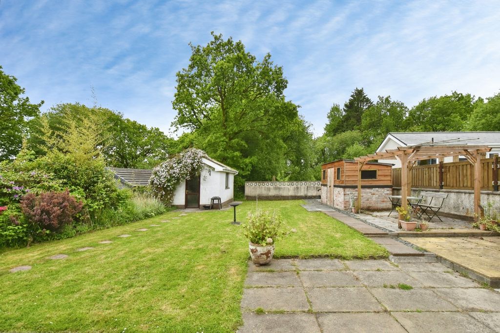 Property photo 2 of 21 Pbox-Img.Jpg