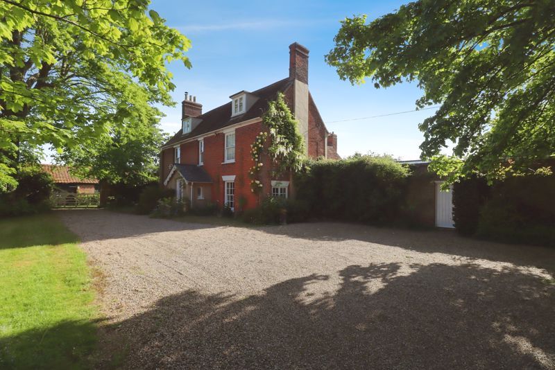 Property photo 1 of 52 Sturrick Lane