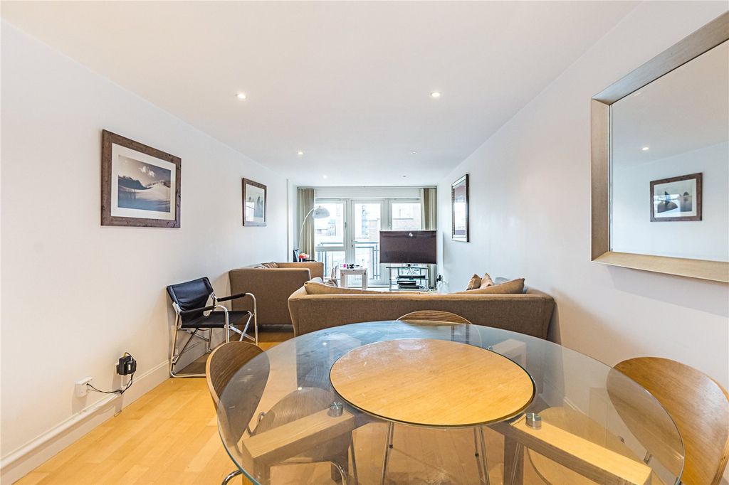 Property photo 2 of 9 Picture No. 10