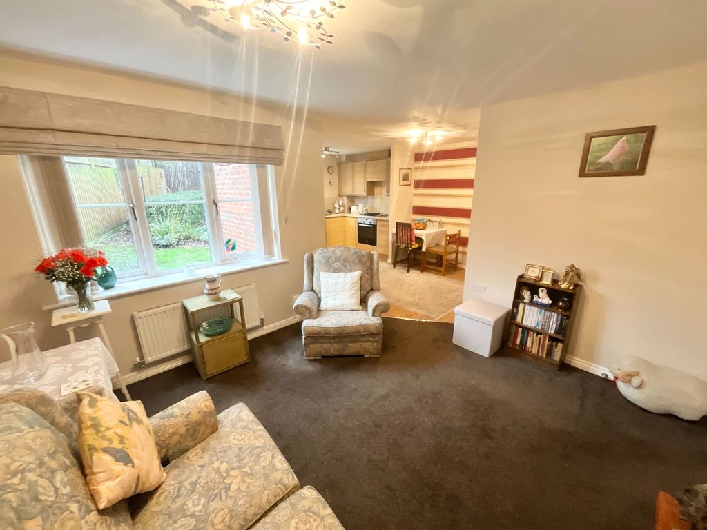 Property photo 3 of 10