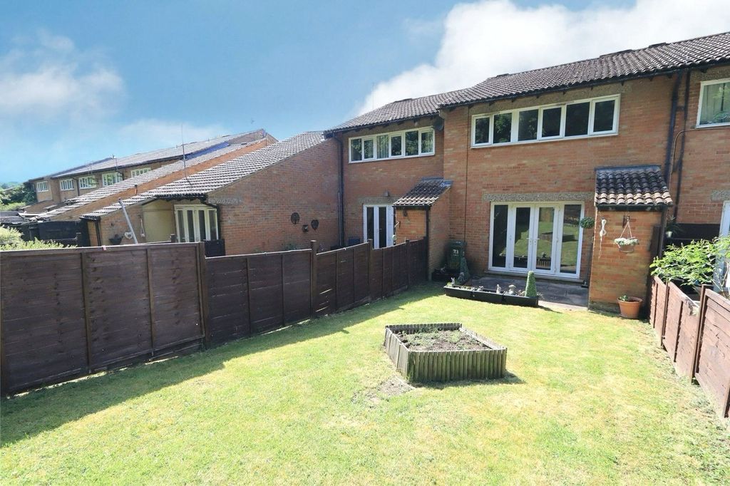 Property photo 1 of 11 Rear
