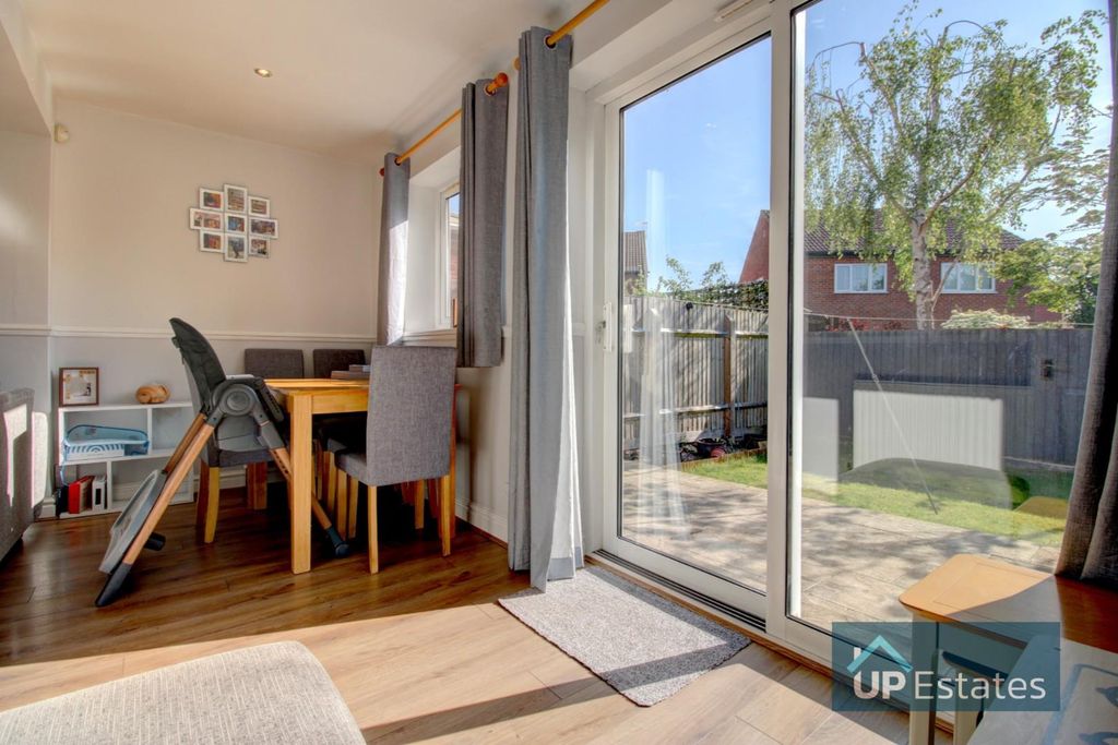 Property photo 3 of 20