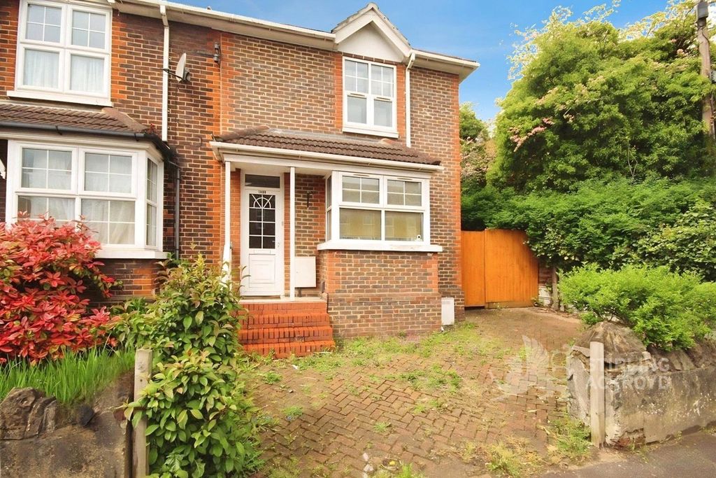 Property photo 1 of 10 External