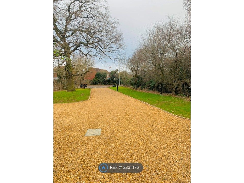 Property photo 3 of 18 50 Meter Driveway