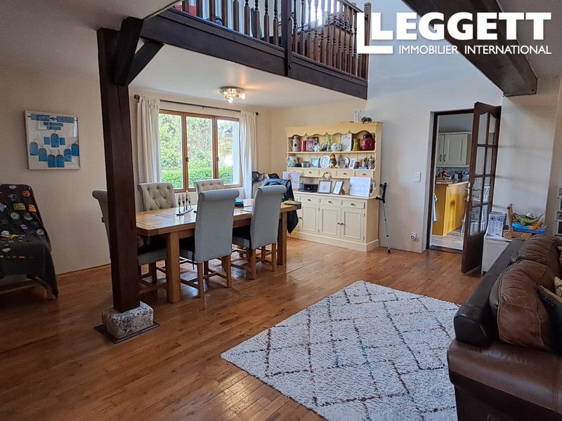 Property photo 3 of 10