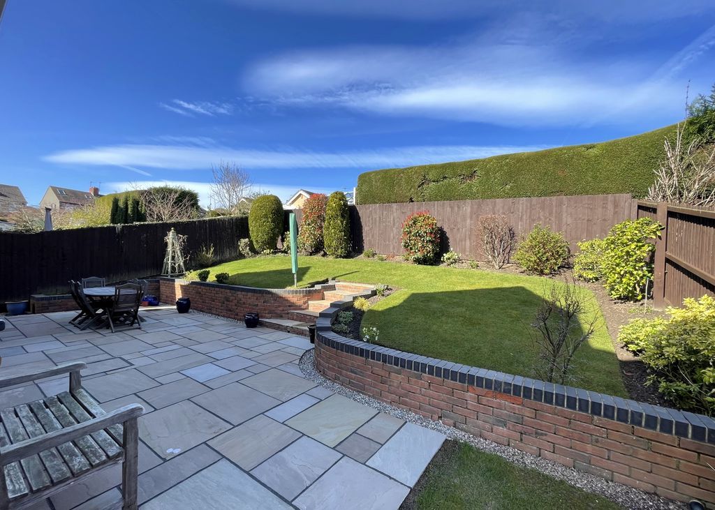 Property photo 2 of 41 Rear Garden