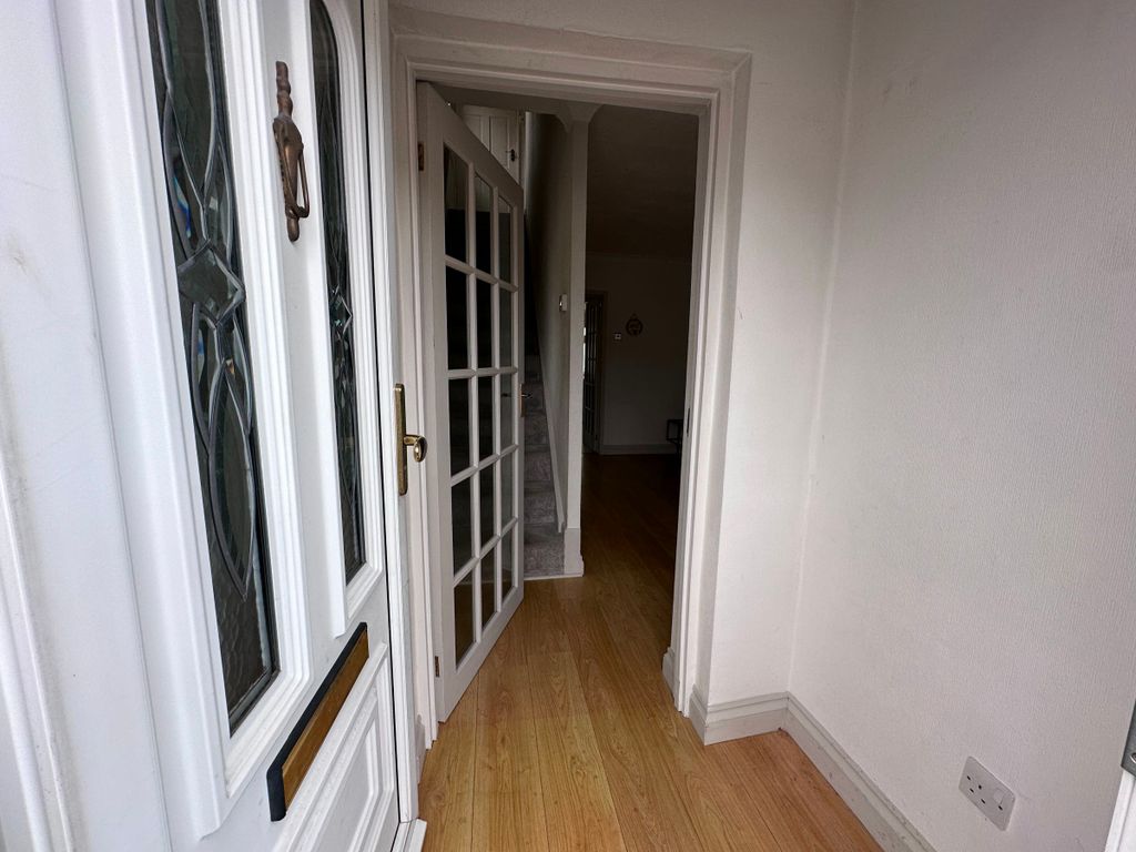 Property photo 2 of 26