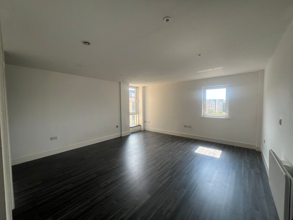 Property photo 3 of 8 Image