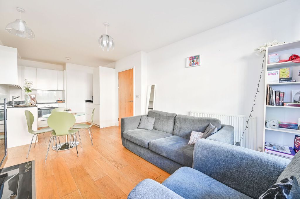 Property photo 1 of 6