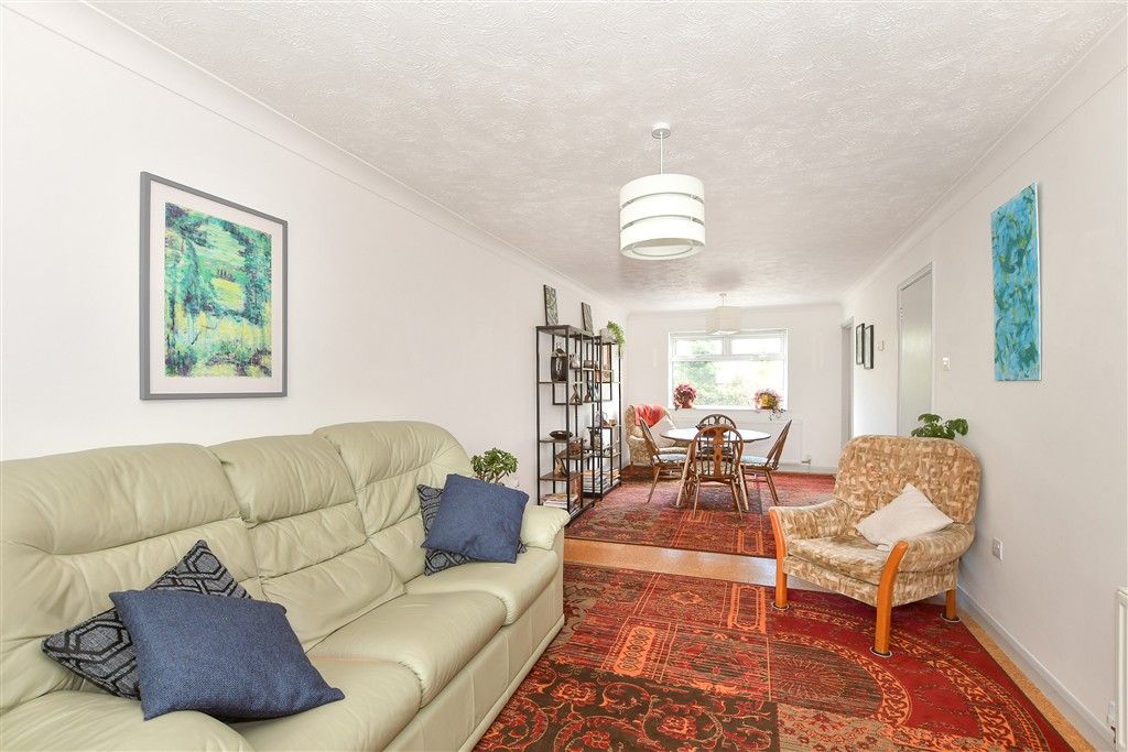 Property photo 3 of 18 Lounge/Dining Room