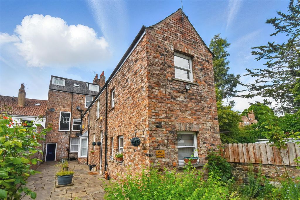 Property photo 3 of 13 Photo_015A.Jpg