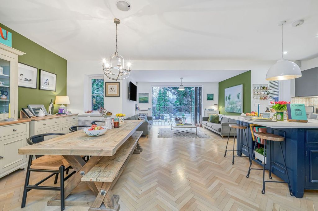 Property photo 2 of 35 Picture No. 07