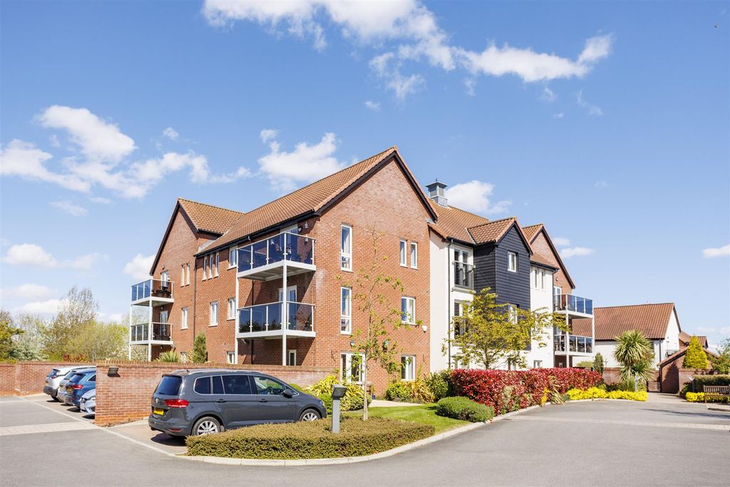 Property photo 3 of 18 Flat_19_Smithson_Court__8.Jpg