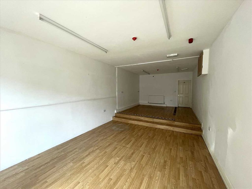 Property photo 2 of 4