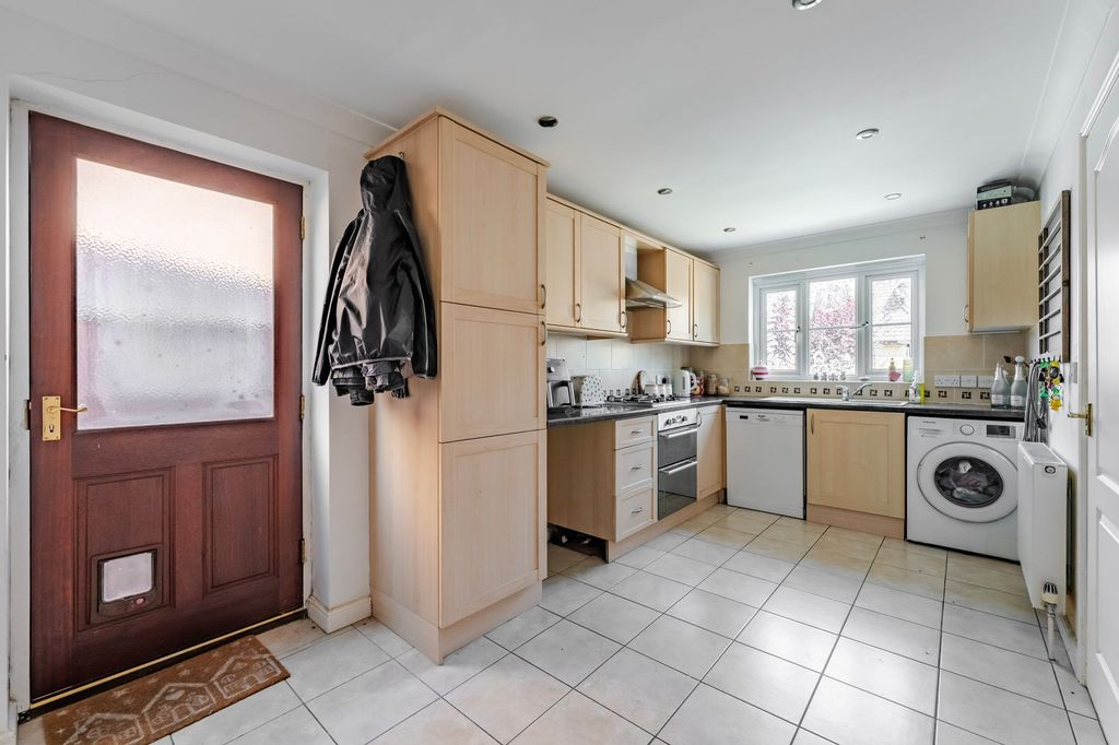 Property photo 3 of 16